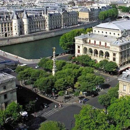 Superbe Au Coeur De - Marais